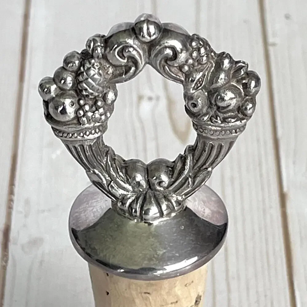 Vintage Reed & Barton Silver Plate Decanter Bottle Stopper 1624 King Francis